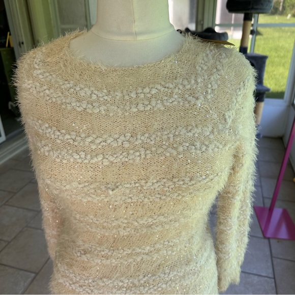 Katsumi Soft  Cozy Long Sleeve Pull Over Casual Sweater SzM - Picture 7 of 9